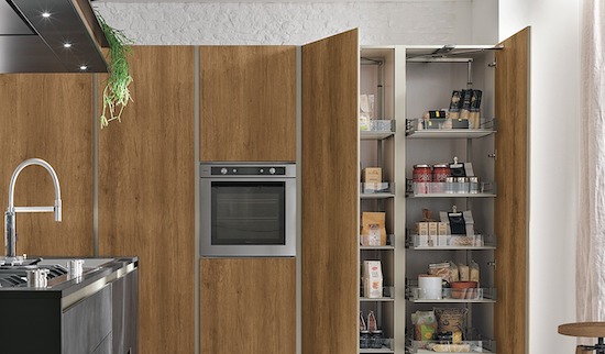 Come scegliere l’apertura dei pensili per cucina