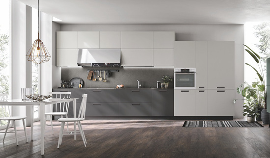 Cucine moderne grigie a Bologna