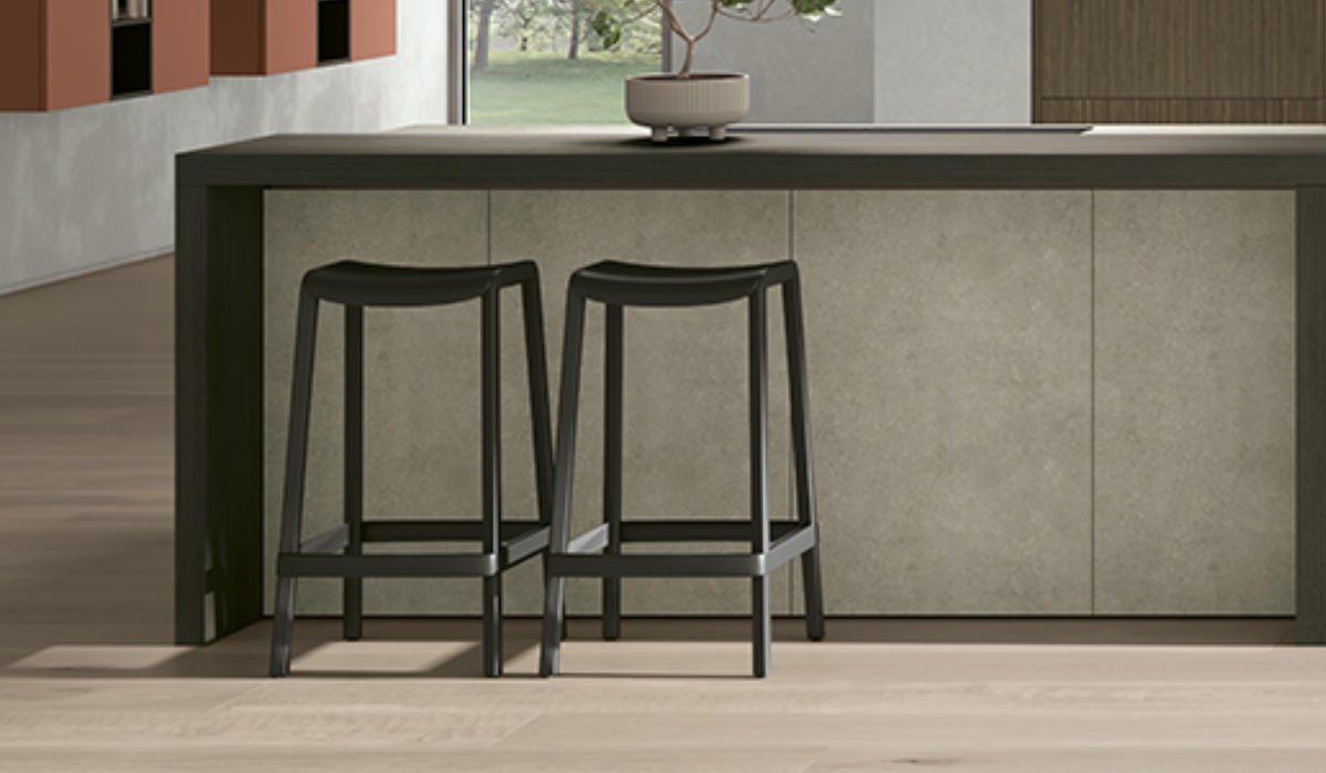 Sgabelli moderni cucina Bologna: design e stile essenziale