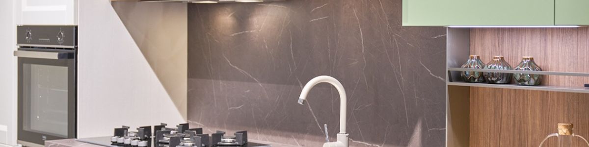 Cucina con frigo a vista Bologna: come integrarlo al meglio